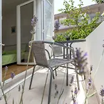 Milka Daire *