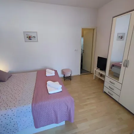 Milka Apartment *